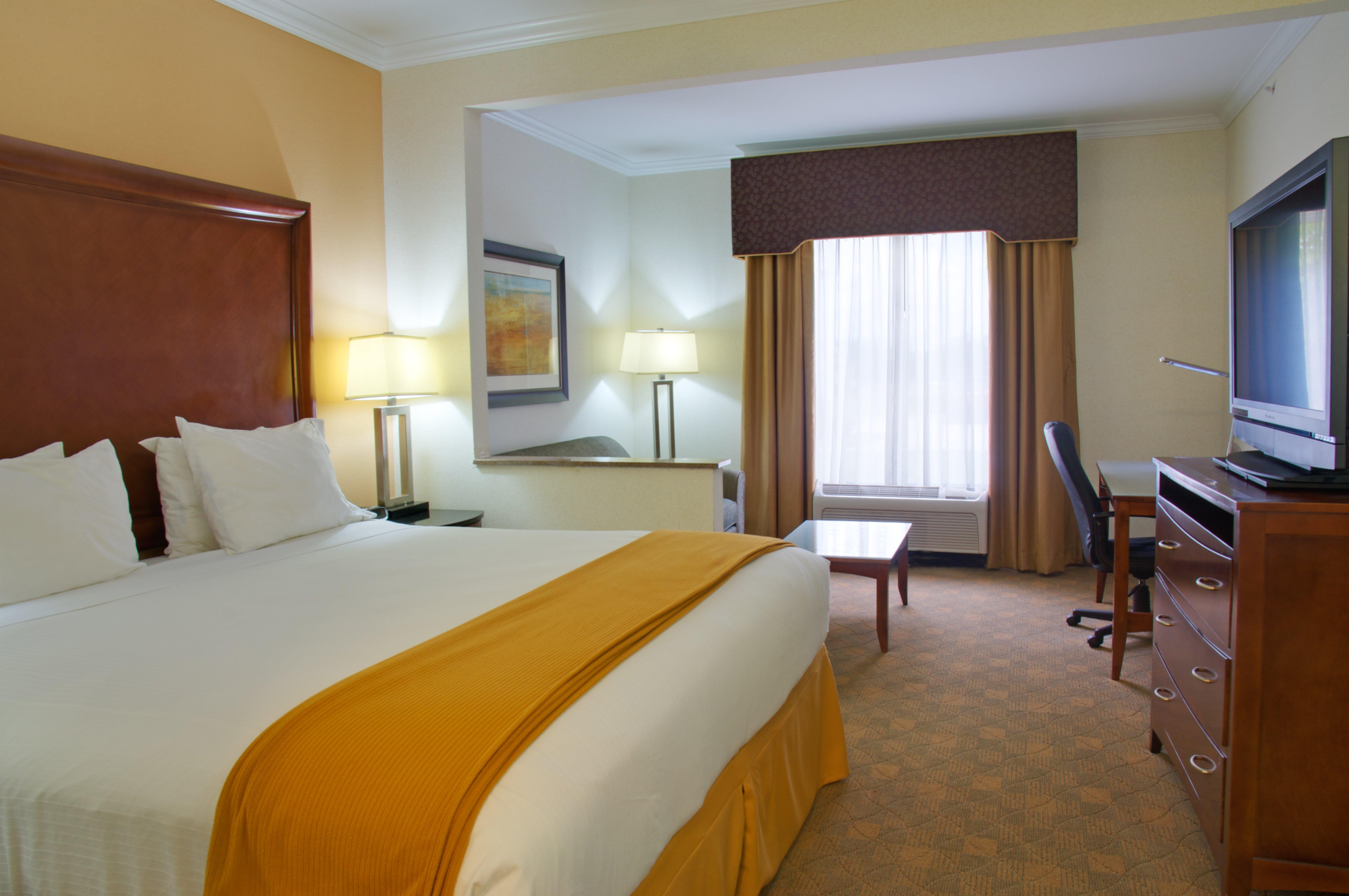 Express & South By Ihg Hotel 3*