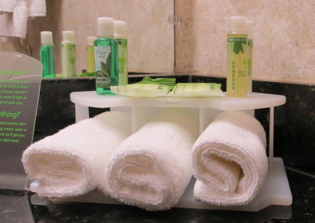 Express & South By Ihg 3*